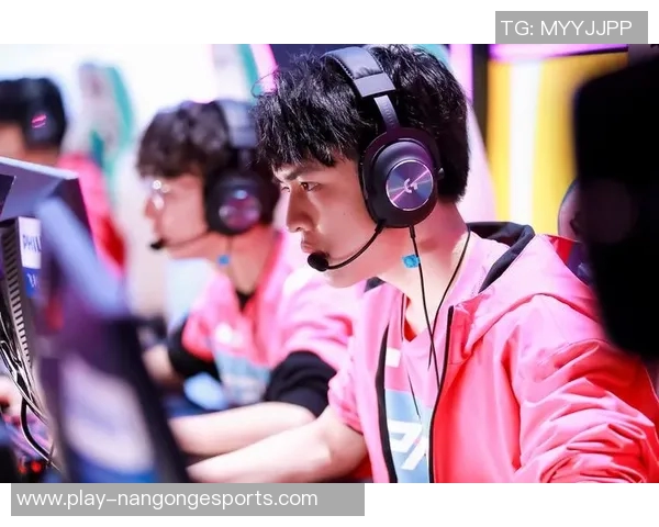esports最新数据JDG在大师赛积分榜上以71分稳居首位展现强劲实力 esports最新数据JDG在大师赛积分榜上以71分稳居首位展现强劲实力